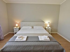 23113155-Ferienwohnung-4-Umag-300x225-4