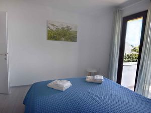 23768418-Ferienwohnung-5-Umag-300x225-4