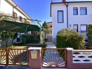 23768987-Ferienwohnung-6-Umag-300x225-1