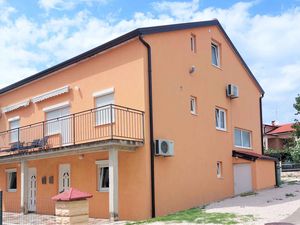 23964667-Ferienwohnung-4-Umag-300x225-1