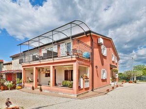 23775271-Ferienwohnung-5-Umag-300x225-1