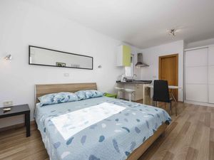 23777992-Ferienwohnung-2-Umag-300x225-3