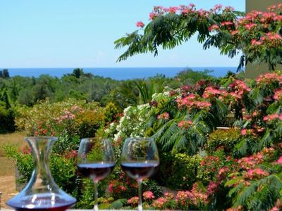 Der Balkon mit weitem Meerblick