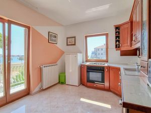 23471081-Ferienwohnung-4-Umag-300x225-5