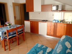 21680611-Ferienwohnung-4-Umag-300x225-3