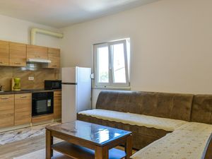 23681760-Ferienwohnung-5-Umag-300x225-4