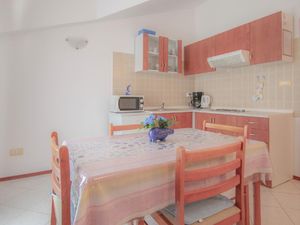 23297826-Ferienwohnung-3-Umag-300x225-3