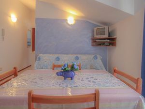 23297826-Ferienwohnung-3-Umag-300x225-4