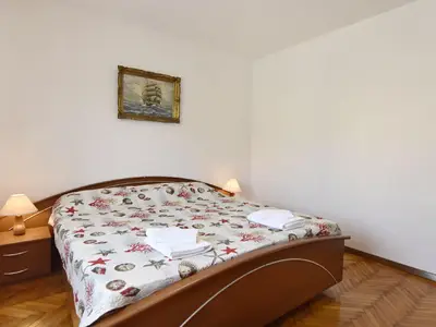 Das Schlafzimmer 1