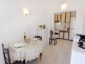 23972537-Ferienwohnung-4-Umag-300x225-2