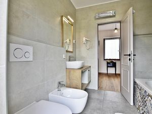 23131129-Ferienwohnung-6-Umag-300x225-5