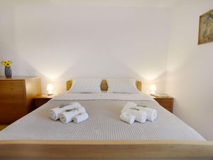 23116541-Ferienwohnung-4-Umag-300x225-5