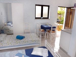 23972546-Ferienwohnung-2-Umag-300x225-5