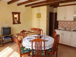 19285007-Ferienwohnung-0-Umag-300x225-1