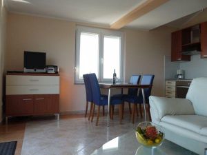 23033019-Ferienwohnung-4-Umag-300x225-5