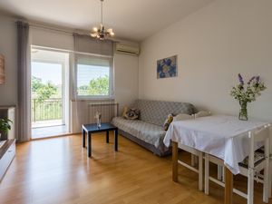 23726218-Ferienwohnung-4-Umag-300x225-2