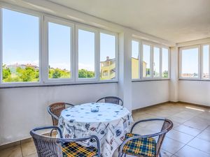 23727589-Ferienwohnung-6-Umag-300x225-5