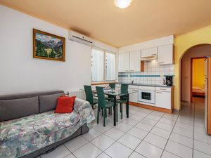 23745454-Ferienwohnung-3-Umag-300x225-3