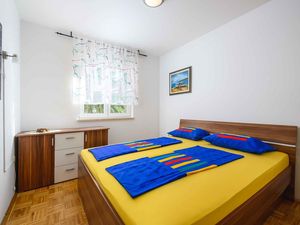 24006423-Ferienwohnung-4-Umag-300x225-3