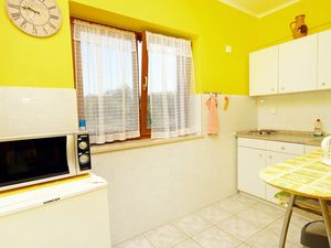 18323139-Ferienwohnung-4-Umag-300x225-4