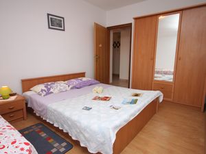 18923432-Ferienwohnung-6-Umag-300x225-5