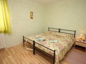 18922914-Ferienwohnung-4-Umag-300x225-4