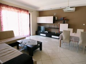 19127901-Ferienwohnung-7-Umag-300x225-1