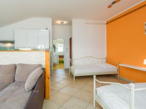 19126982-Ferienwohnung-5-Umag-300x225-2