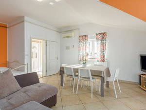 19126982-Ferienwohnung-5-Umag-300x225-3