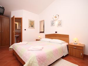 19127246-Ferienwohnung-2-Umag-300x225-4