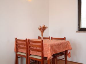 19129898-Ferienwohnung-4-Umag-300x225-3