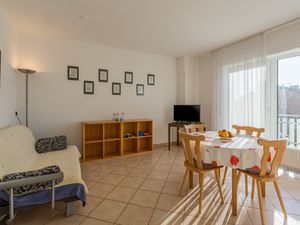 23650733-Ferienwohnung-4-Umag-300x225-1