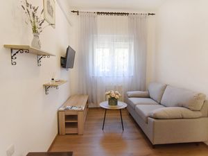 23669642-Ferienwohnung-2-Umag-300x225-1