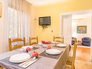 23955528-Ferienwohnung-4-Umag-300x225-1