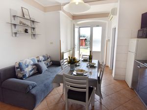 23980599-Ferienwohnung-4-Umag-300x225-1