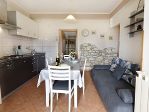 23980599-Ferienwohnung-4-Umag-300x225-2