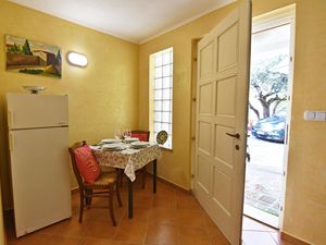 23980601-Ferienwohnung-4-Umag-300x225-1