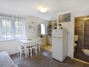 23980600-Ferienwohnung-2-Umag-300x225-2