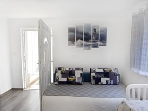 23980600-Ferienwohnung-2-Umag-300x225-3