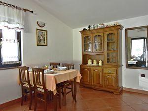 23980609-Ferienwohnung-4-Umag-300x225-4