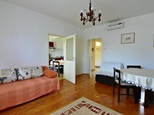 23980665-Ferienwohnung-6-Umag-300x225-2