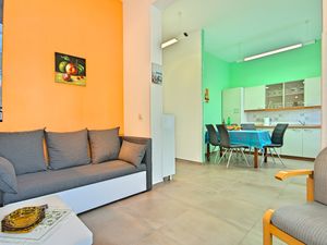 23980657-Ferienwohnung-4-Umag-300x225-3