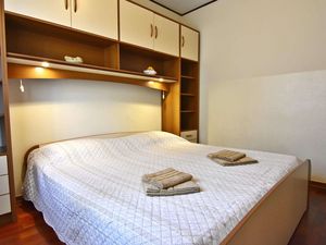 23966552-Ferienwohnung-4-Umag-300x225-5