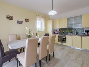 24004074-Ferienwohnung-7-Umag-300x225-5