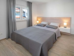 23851453-Ferienwohnung-4-Umag-300x225-2