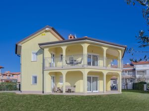 23851453-Ferienwohnung-4-Umag-300x225-3