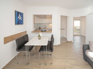 23851453-Ferienwohnung-4-Umag-300x225-4