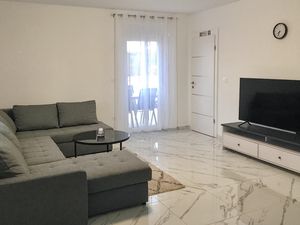 24043762-Ferienwohnung-5-Umag-300x225-2