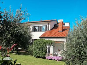 23846168-Ferienwohnung-4-Umag-300x225-0