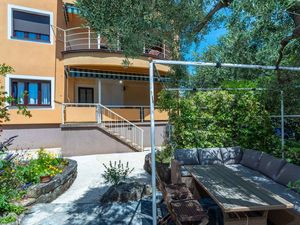 24054461-Ferienwohnung-5-Umag-300x225-5